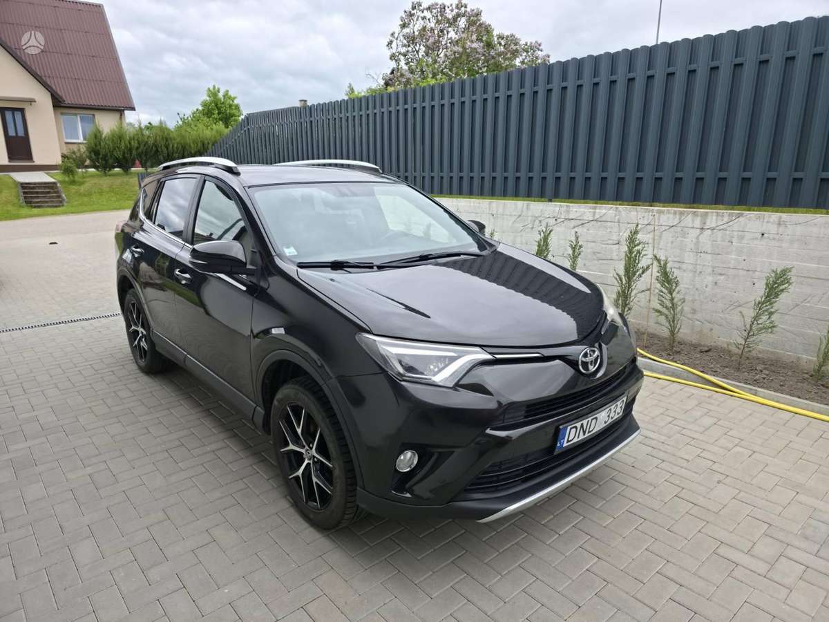 Toyota RAV4 - 6