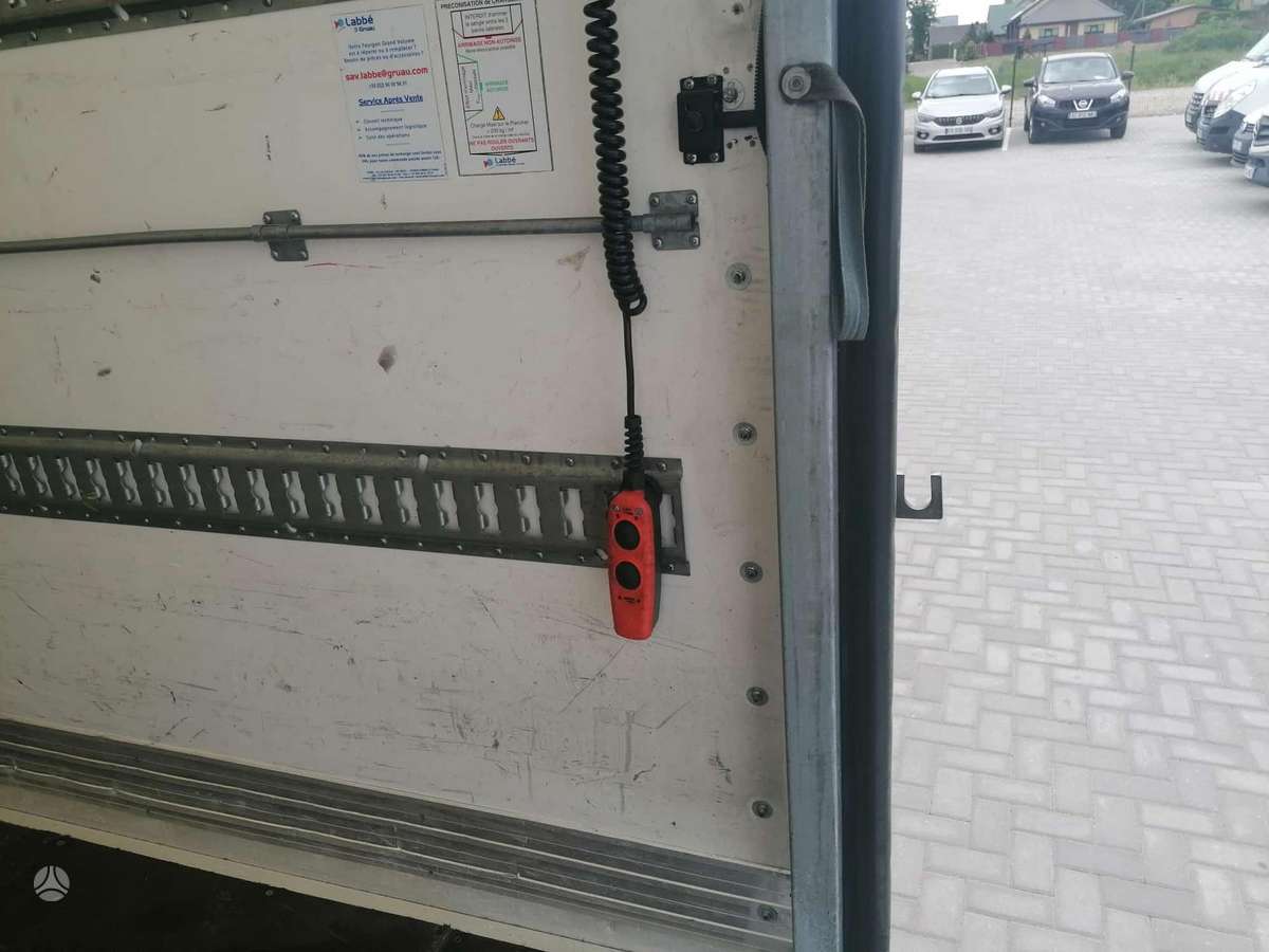 Renault Master, box trucks / box vans