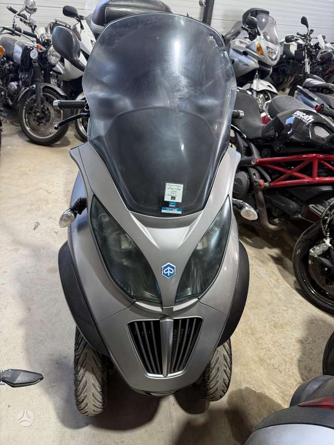 Piaggio MP3 250cc, мотороллеры / мопеды
