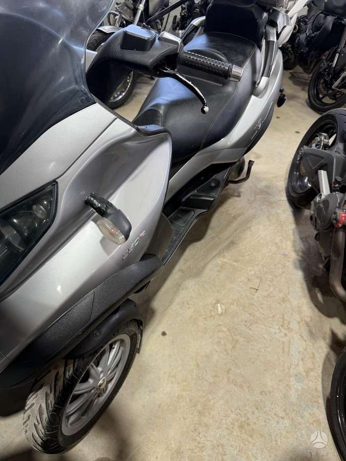 Piaggio MP3 250cc, мотороллеры / мопеды
