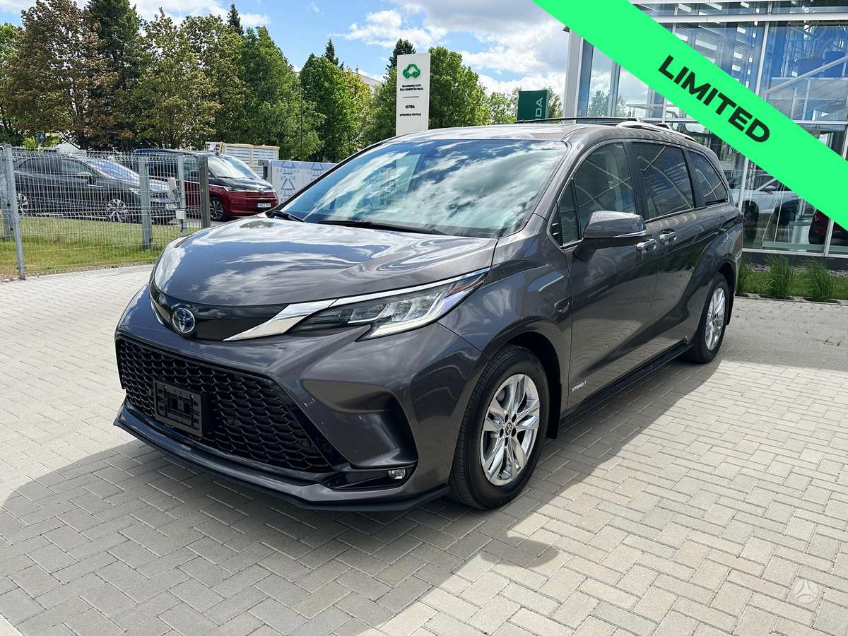 Toyota Sienna - 1