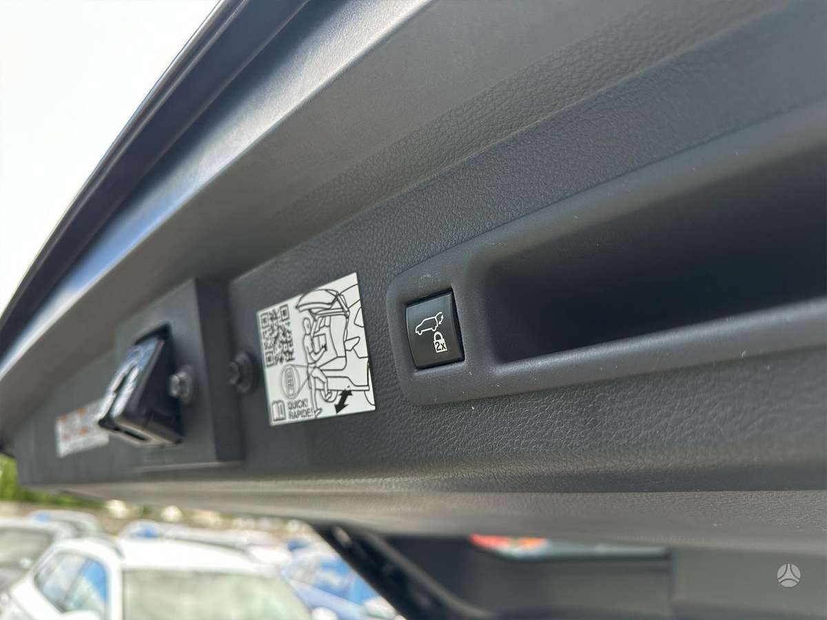 Toyota Sienna - 8