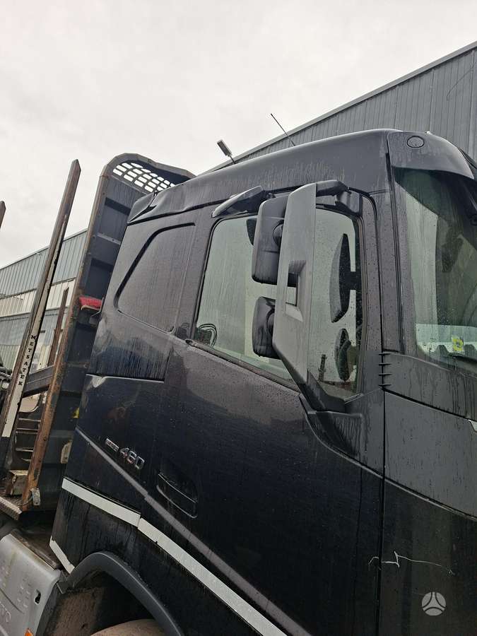 Volvo FH, timber trucks