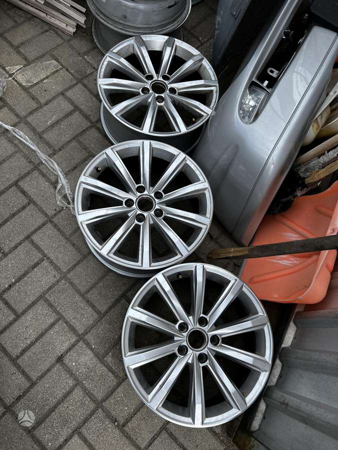 Volkswagen, light alloy, R17