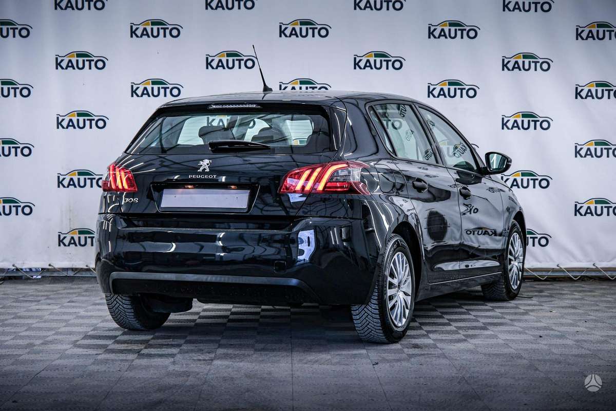 Peugeot 308, 1.2 l., hatchback