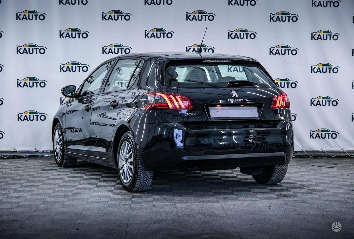 Peugeot 308, 1.2 l., hatchback