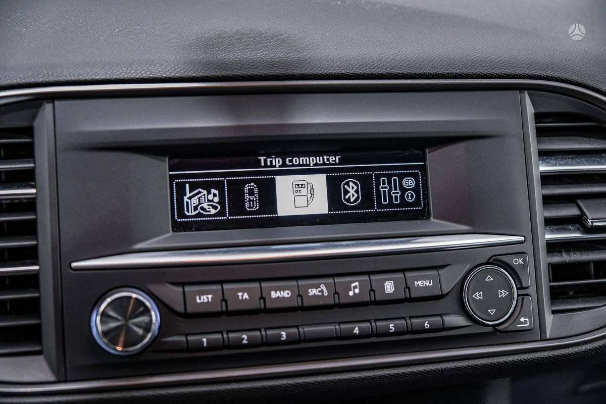 Peugeot 308, 1.2 l., hatchback
