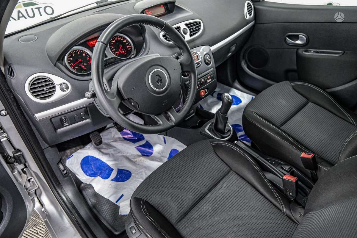 Renault Clio, 1.2 l., hatchback