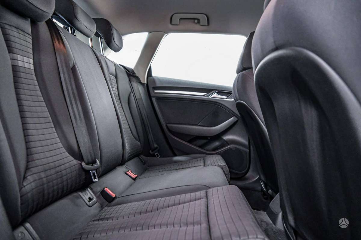 Audi A3, 1.6 l., Хэтчбек