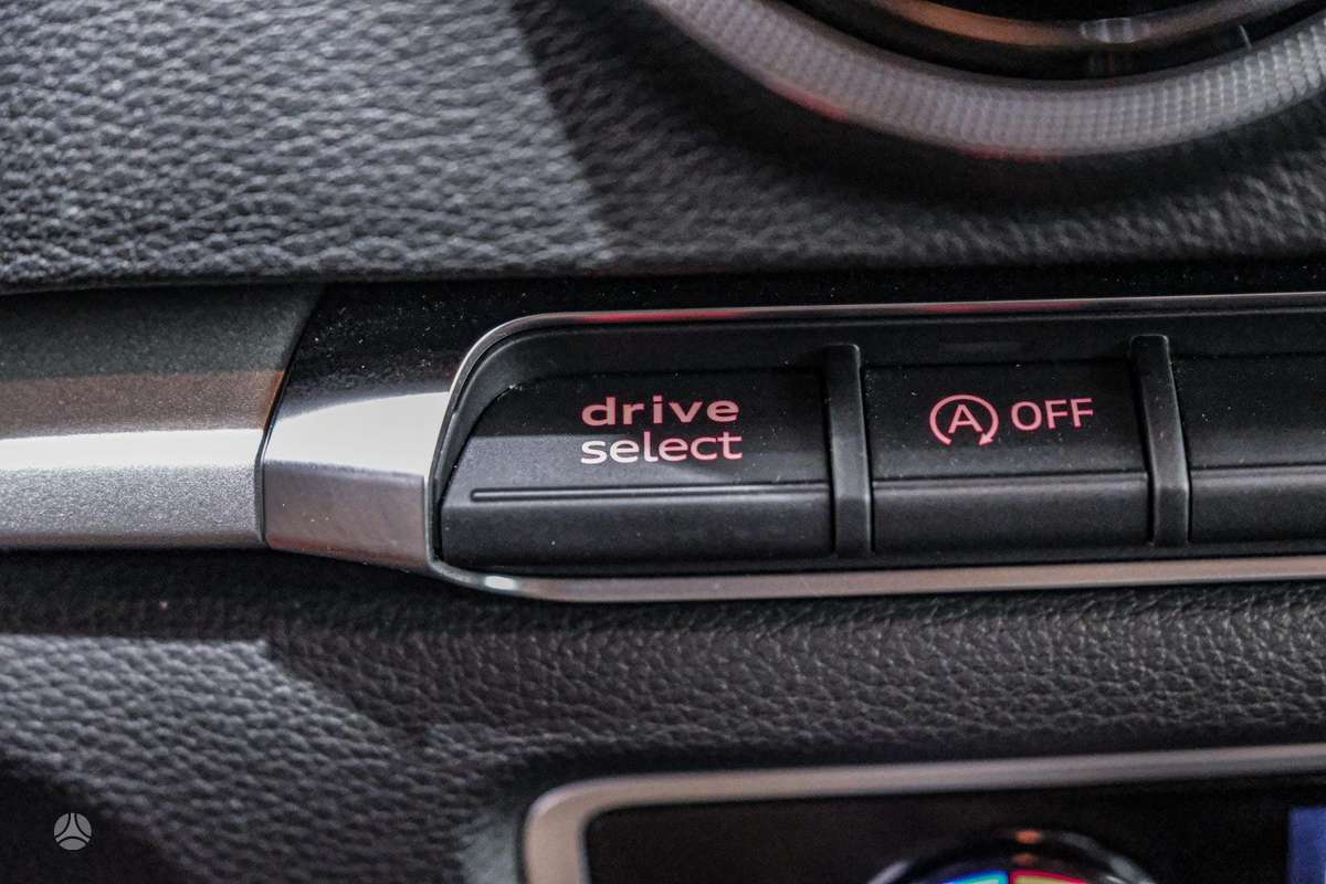 Audi A3, 1.6 l., Хэтчбек