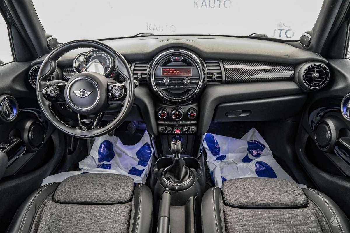 Mini Cooper SD, 2.0 l., hatchback