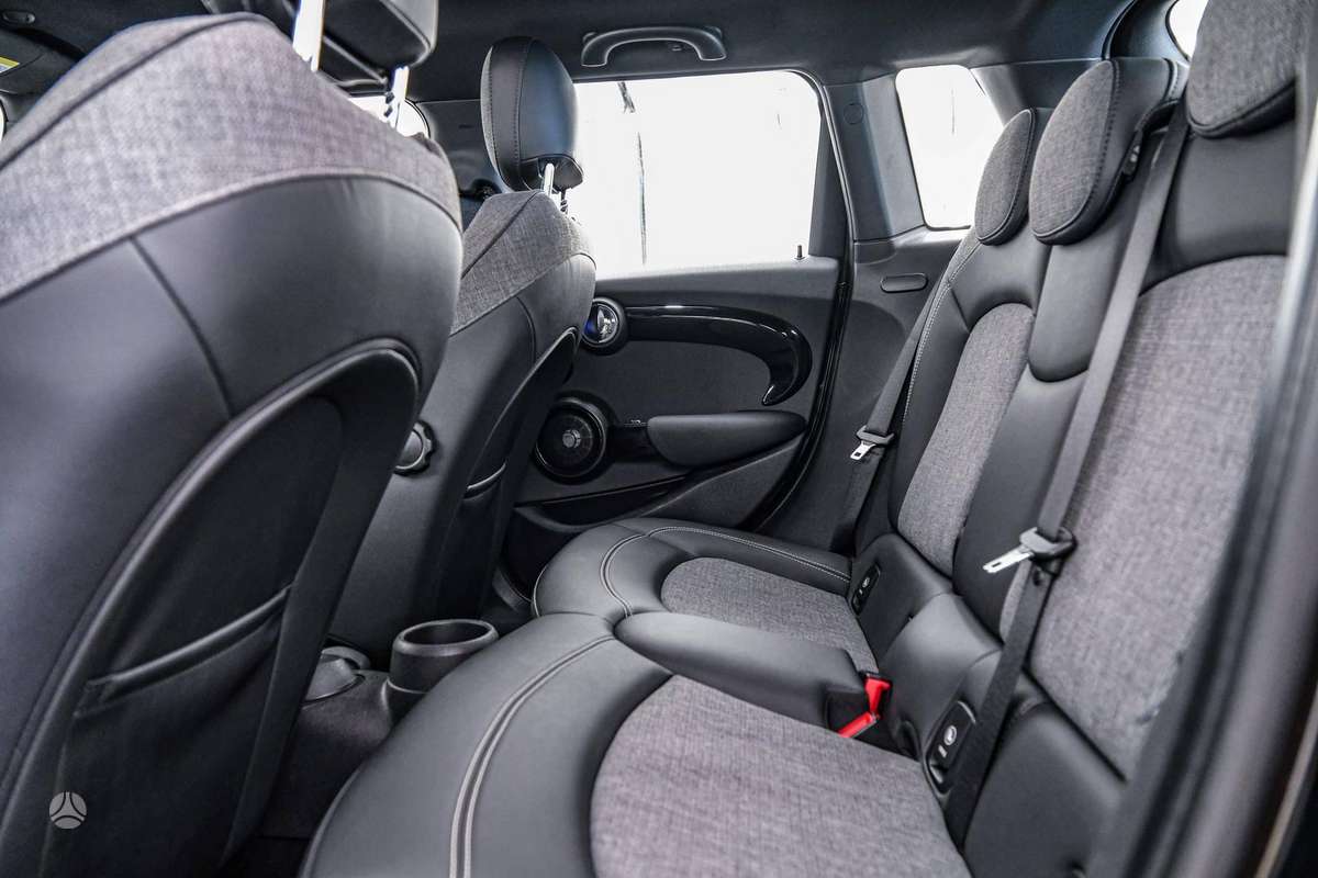 Mini Cooper SD, 2.0 l., hatchback