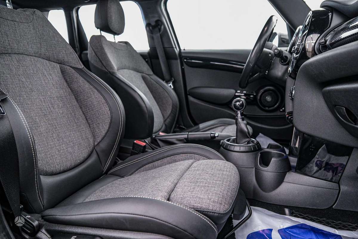 Mini Cooper SD, 2.0 l., hatchback