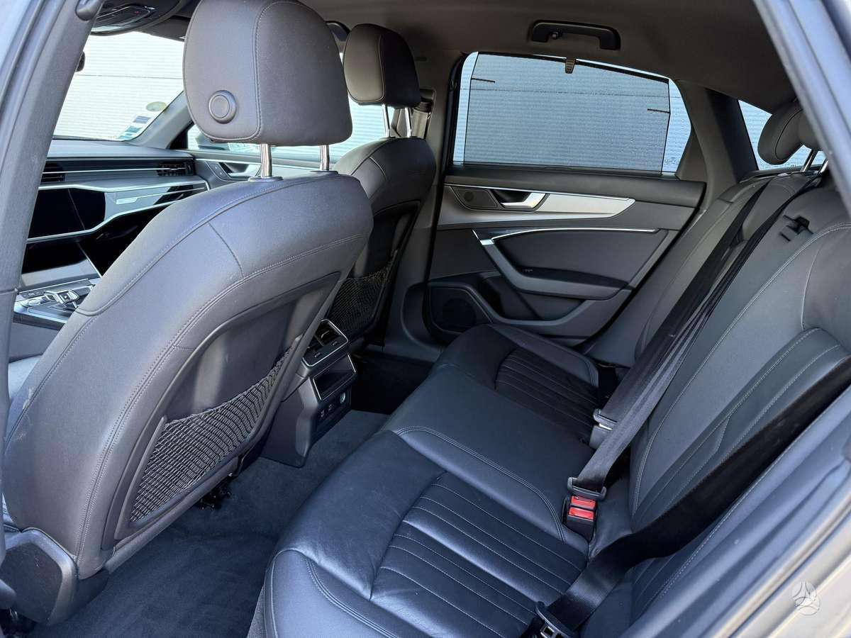 Audi A6, 2.0 l., Седан