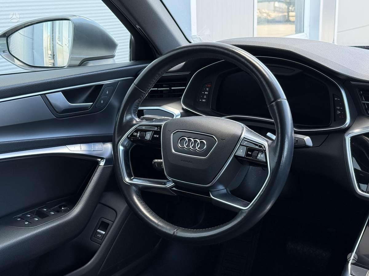 Audi A6, 2.0 l., Седан