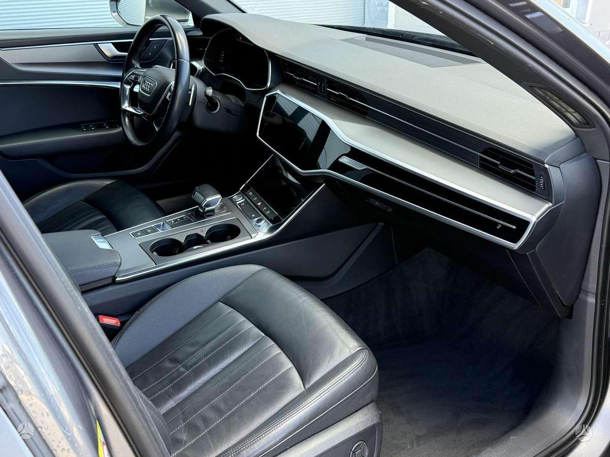 Audi A6, 2.0 l., Седан