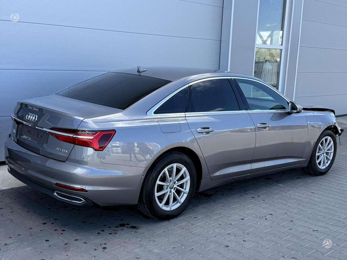 Audi A6, 2.0 l., Седан