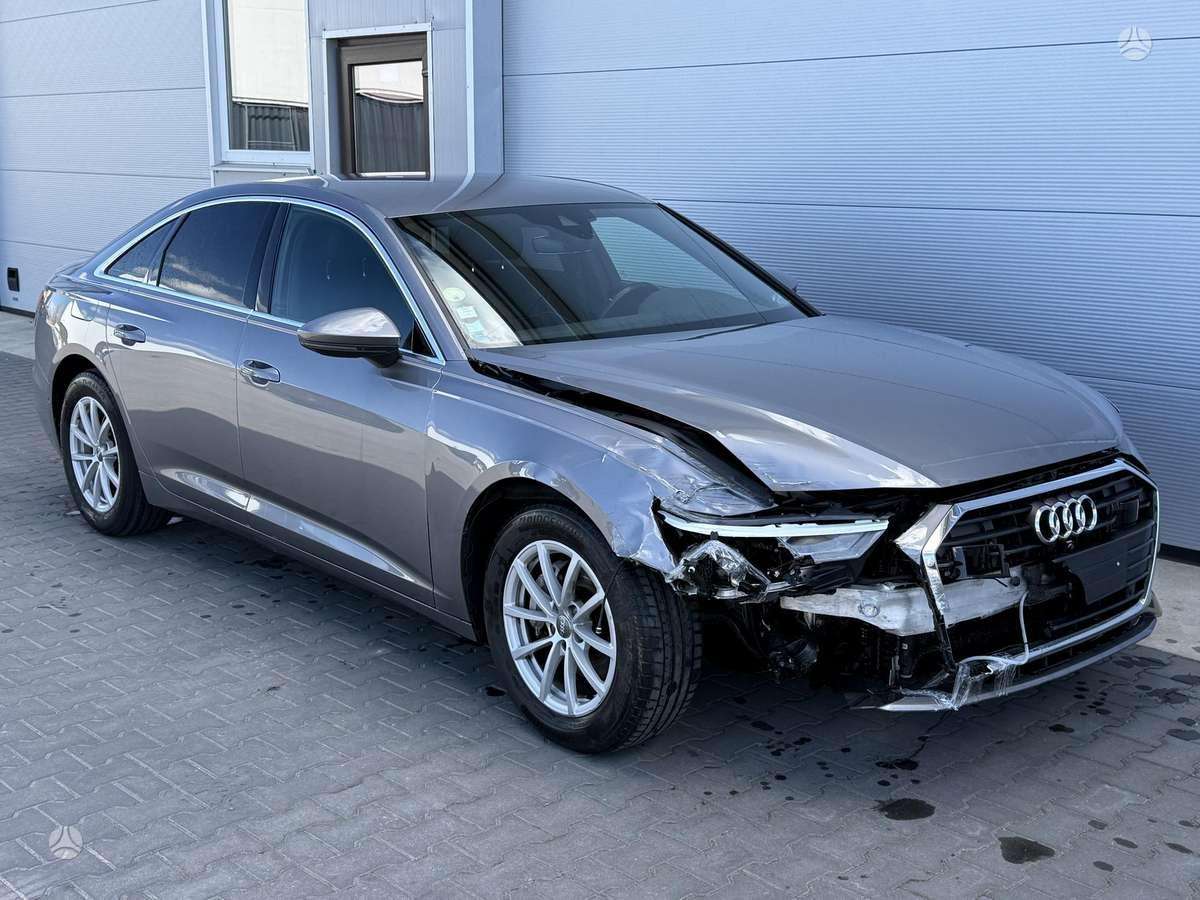 Audi A6, 2.0 l., Седан