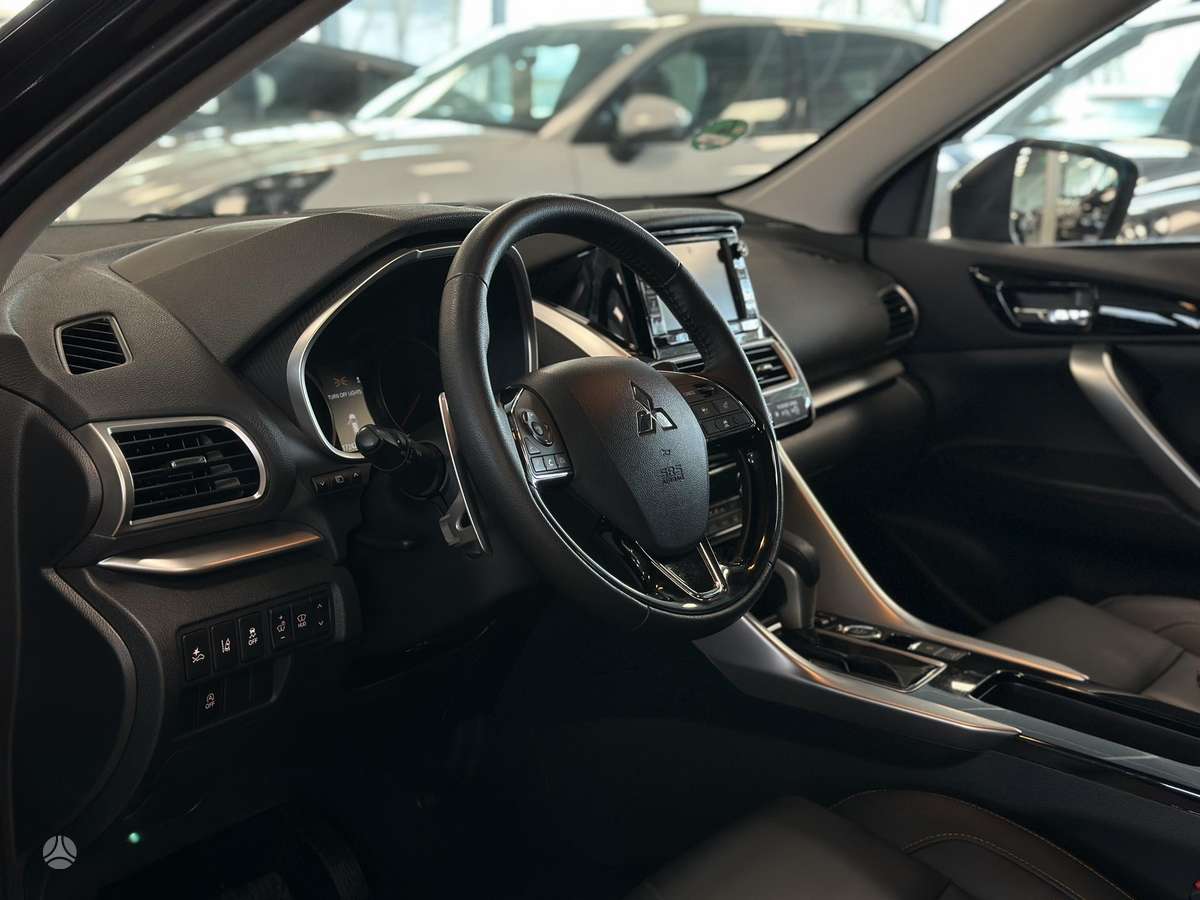 Mitsubishi Eclipse Cross, 2.3 l., Внедорожник / Кроссовер