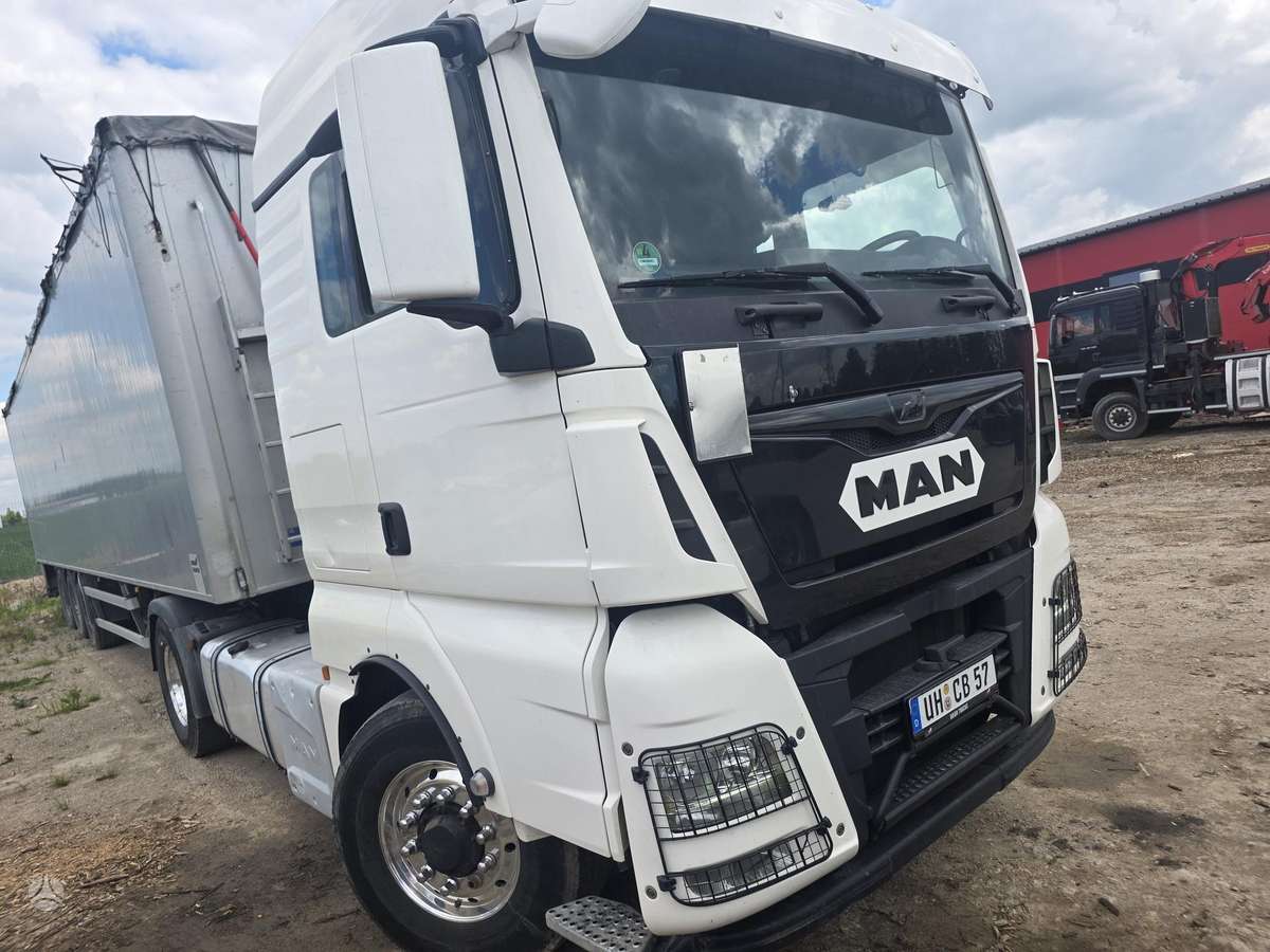 MAN Tg.18.500, single sleeper