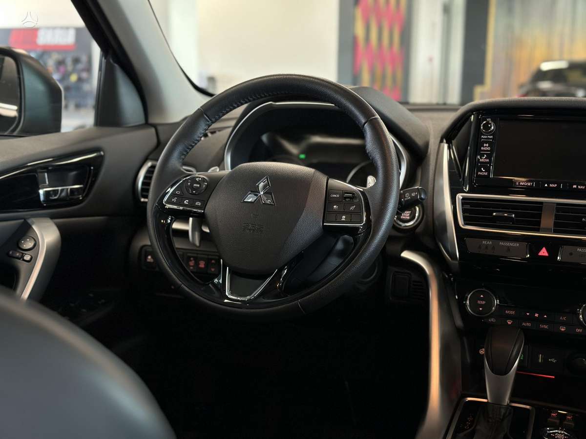 Mitsubishi Eclipse Cross, 2.3 l., Внедорожник / Кроссовер