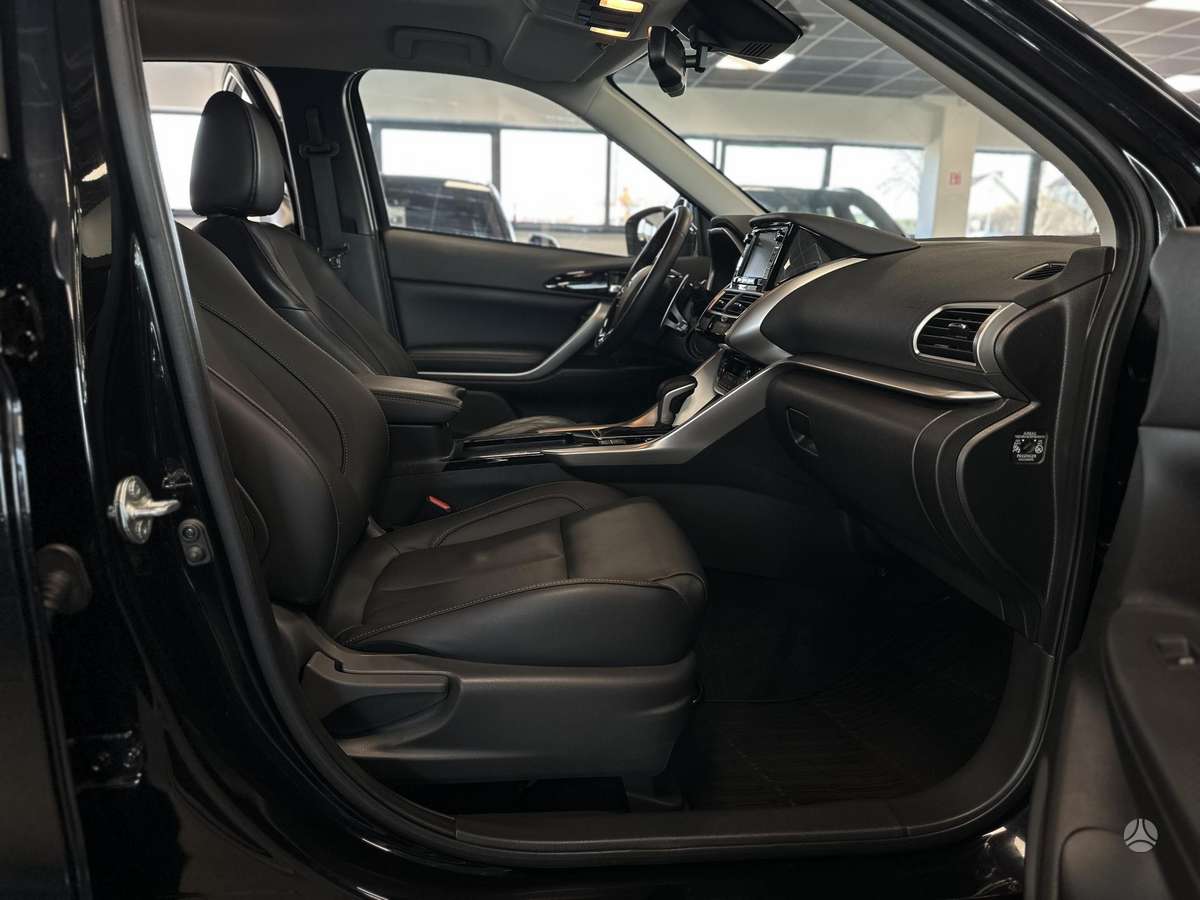 Mitsubishi Eclipse Cross, 2.3 l., Внедорожник / Кроссовер