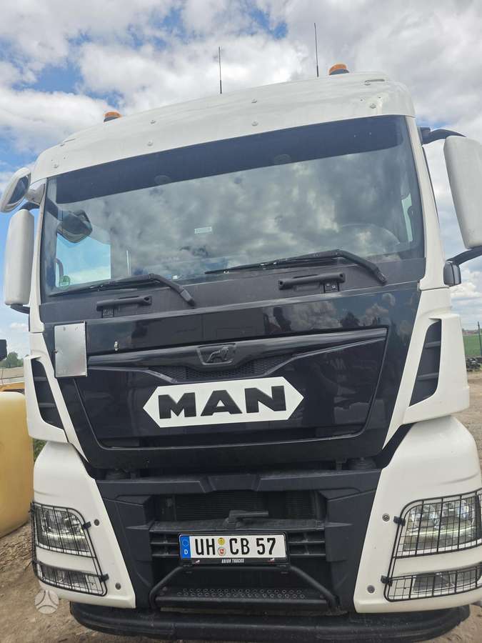 MAN Tg.18.500, single sleeper