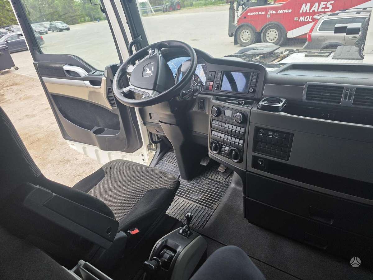 MAN Tg.18.500, single sleeper