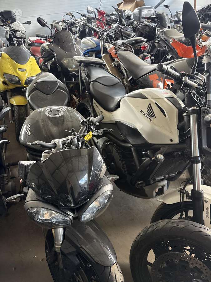 Suzuki SV 650cc, street / classic