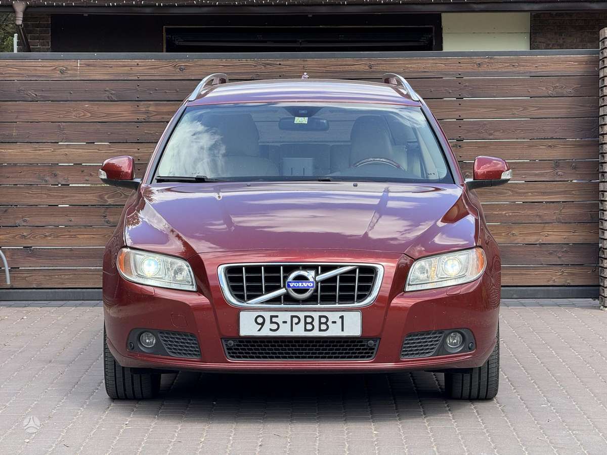 Volvo V70, 2.0 l., Универсал
