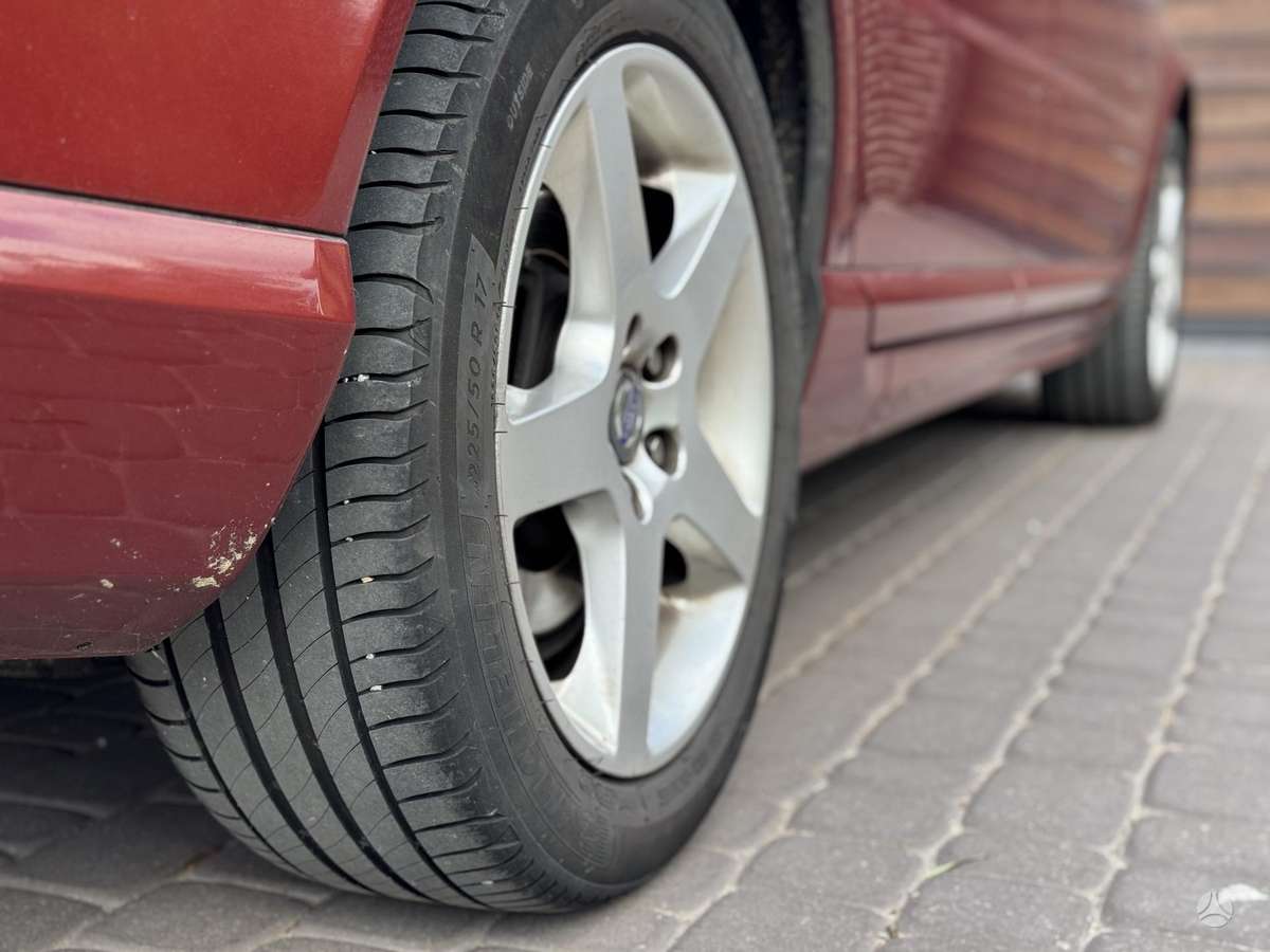 Volvo V70, 2.0 l., Универсал