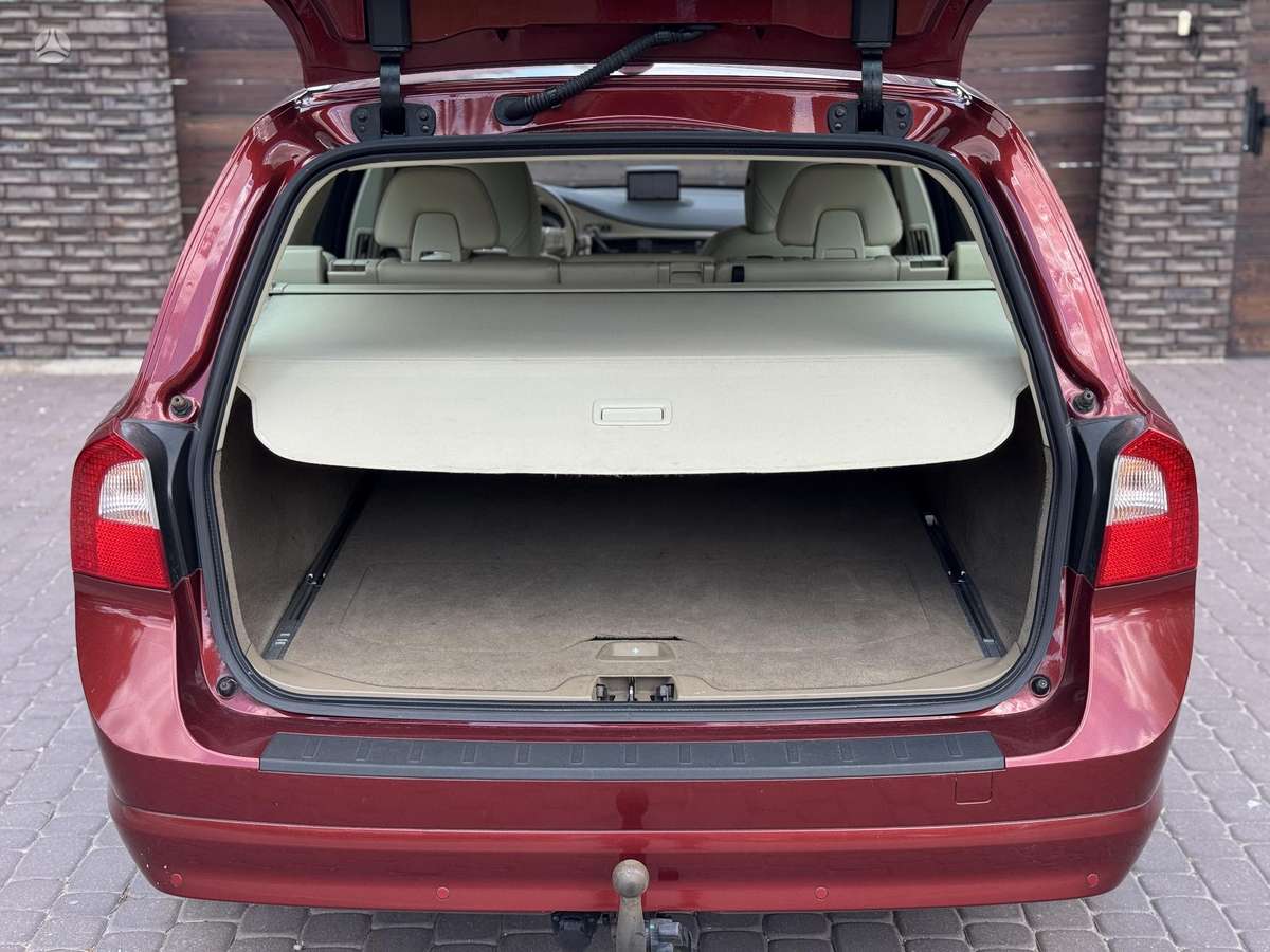Volvo V70, 2.0 l., Универсал