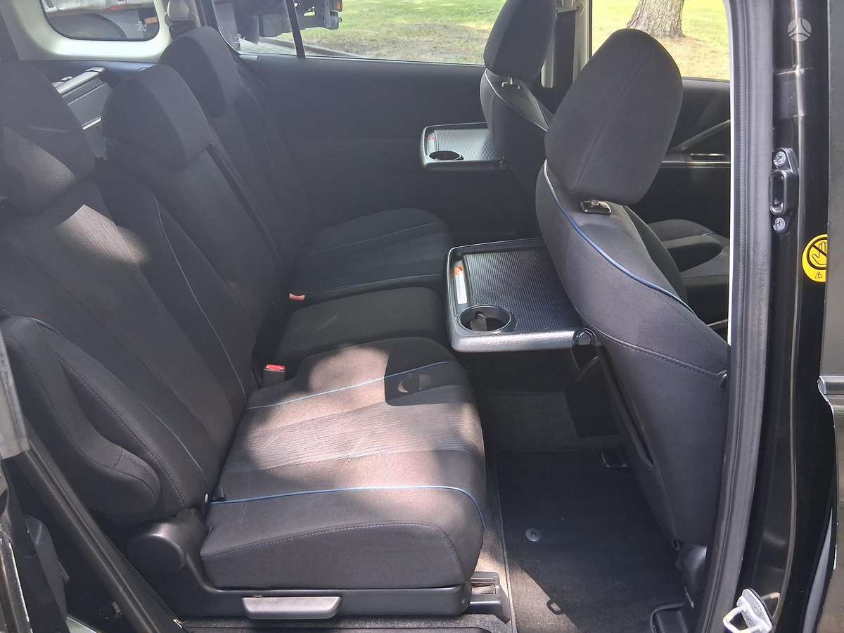Mazda 5, 1.6 l., mpv / minivan