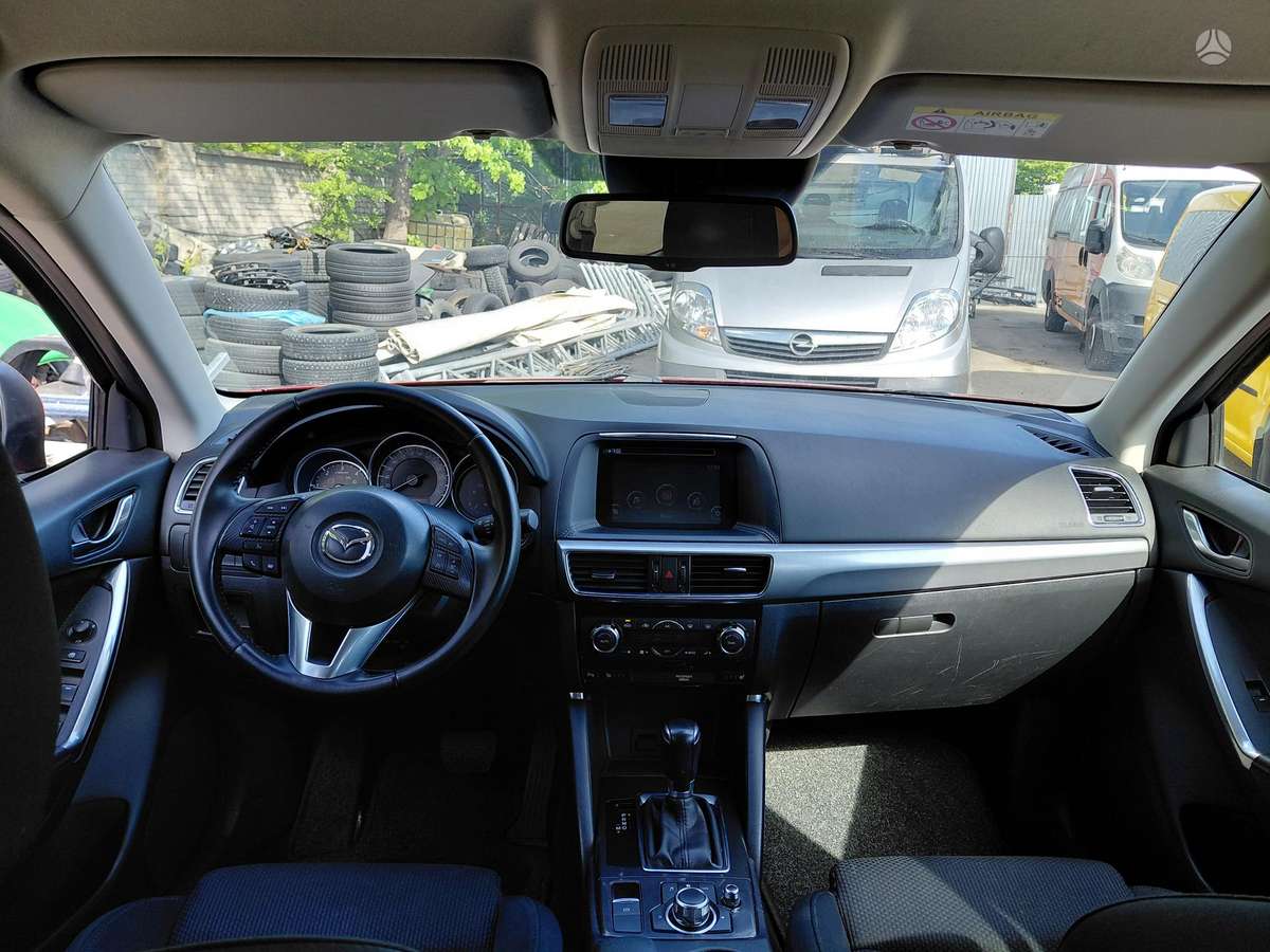 Mazda CX-5, 2.2 l., off-road / crossover