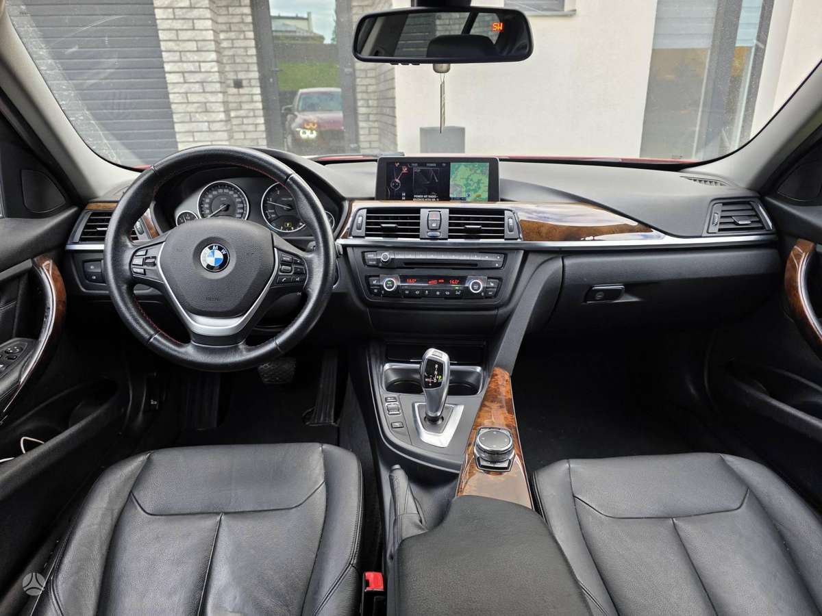 BMW 328, 2.0 l., Седан