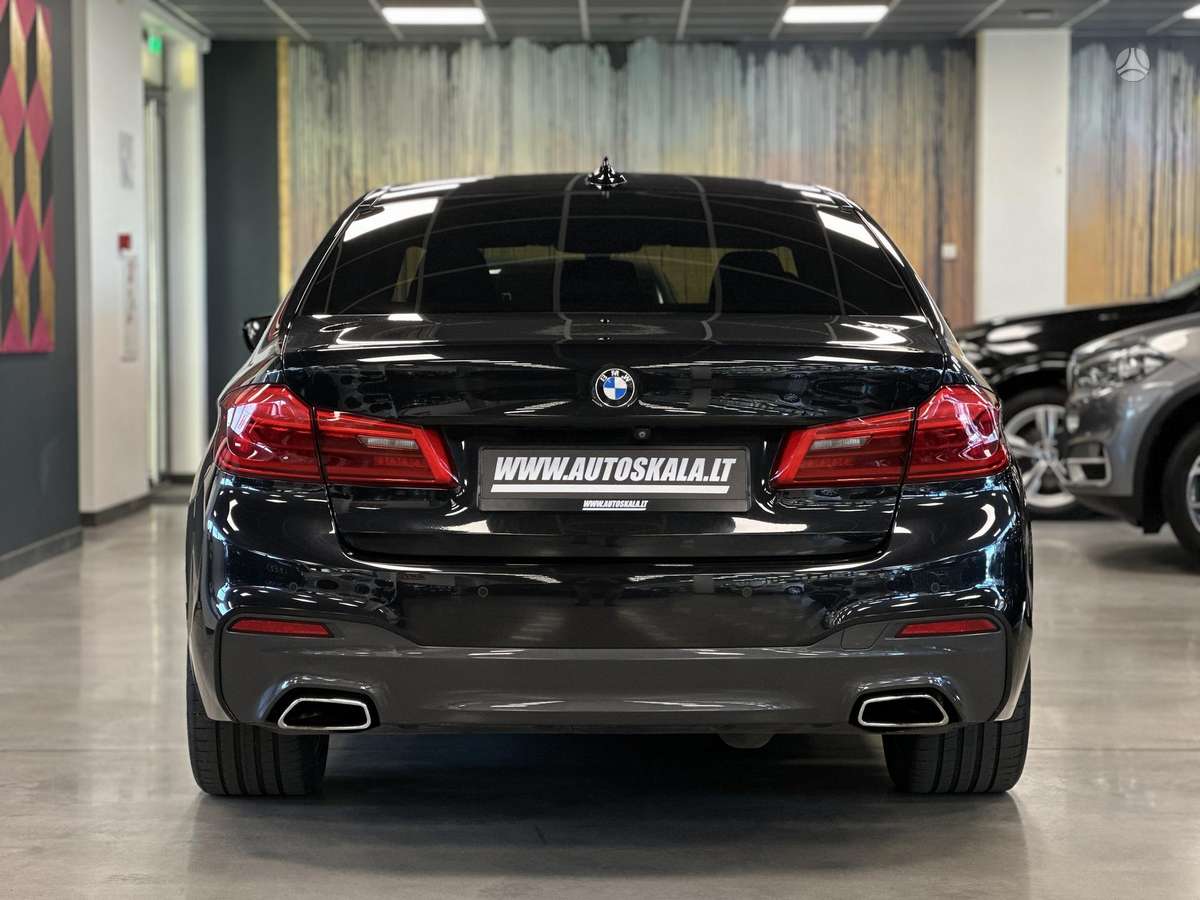 BMW 520, 2.0 l., Седан