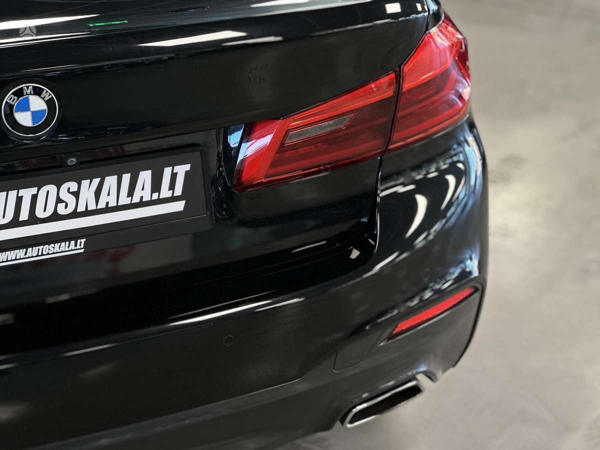 BMW 520, 2.0 l., Седан