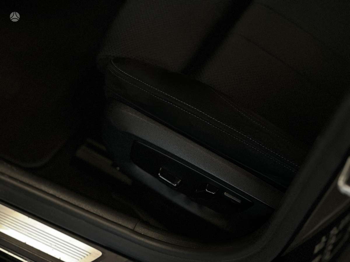 BMW 520, 2.0 l., Седан