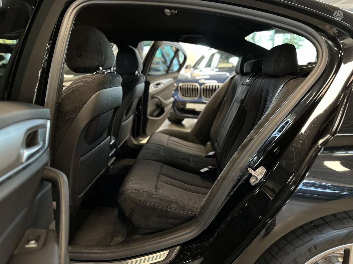 BMW 520, 2.0 l., Седан