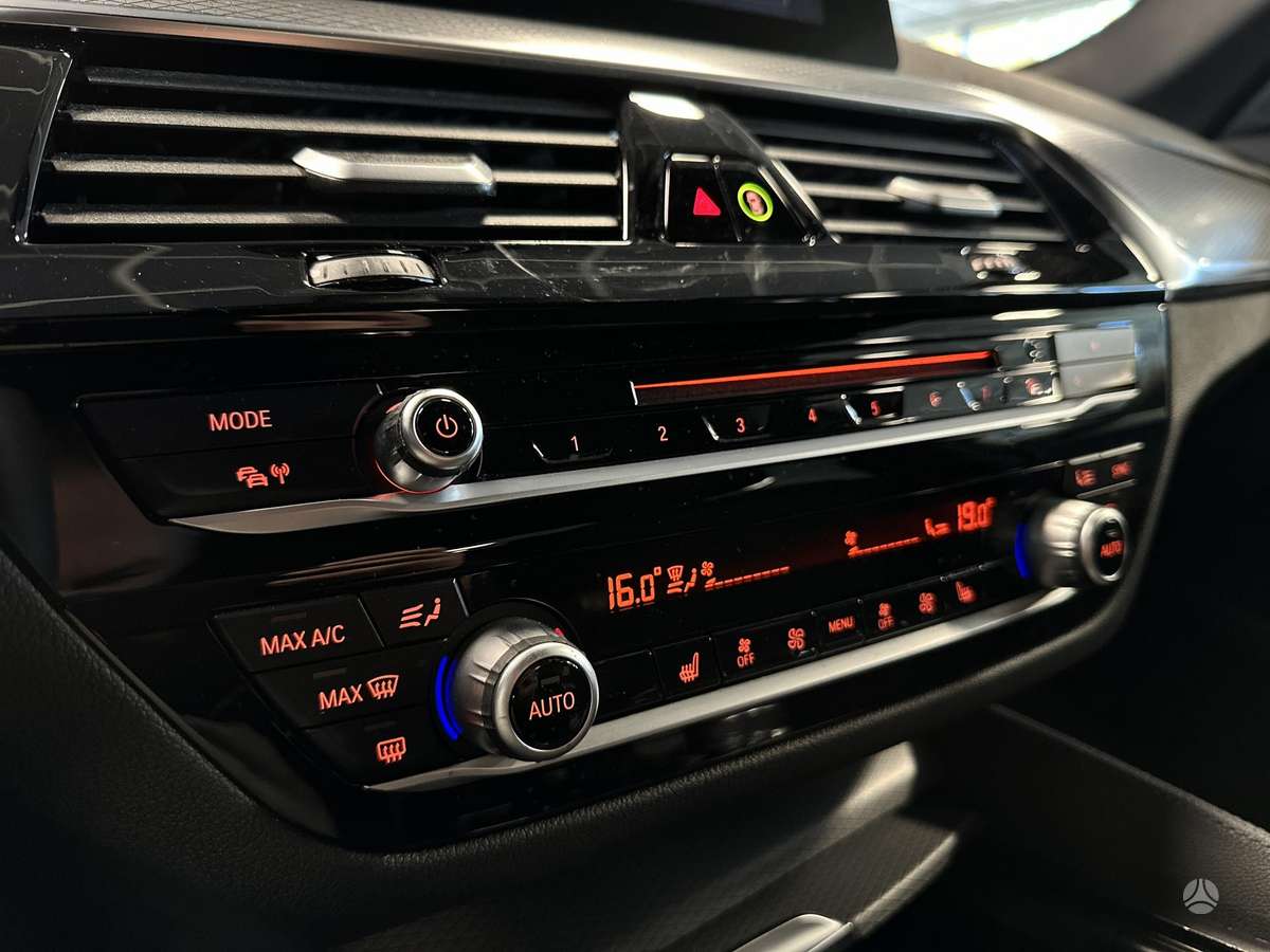 BMW 520, 2.0 l., Седан