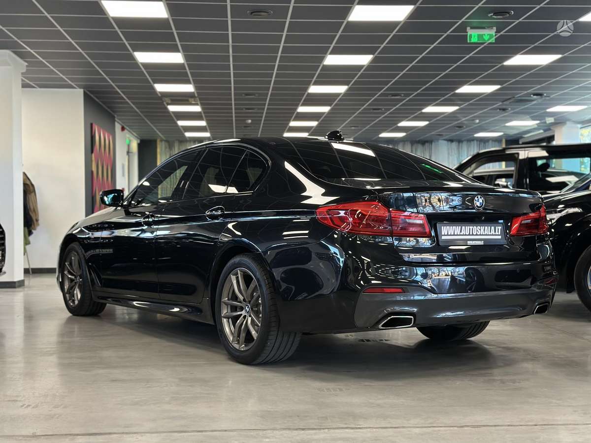 BMW 520, 2.0 l., Седан