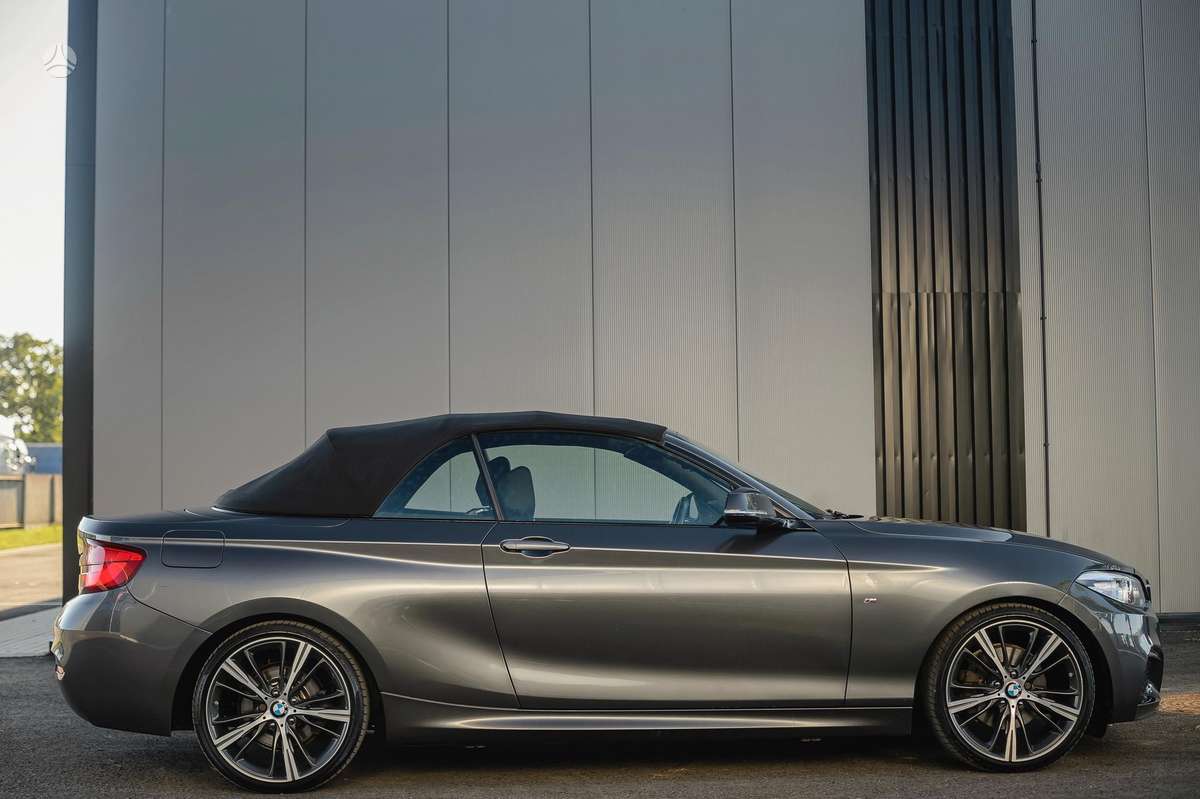 BMW 225, 2.0 l., convertible