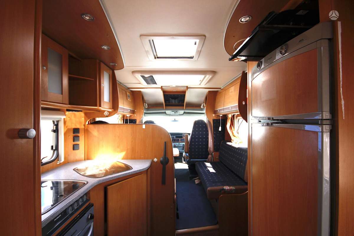 Dethleffs ESPRIT RT 6844, campers