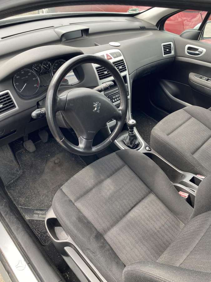 Peugeot 307 dalimis