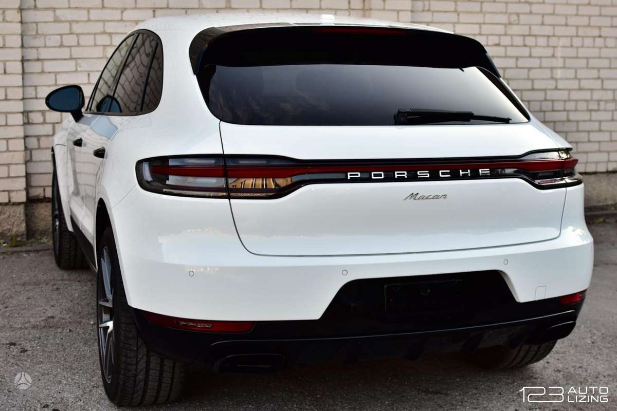Porsche Macan, 2.0 l., off-road / crossover