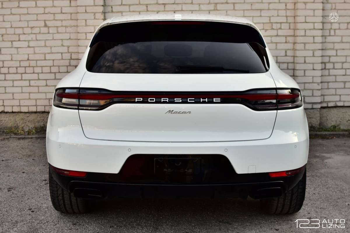 Porsche Macan, 2.0 l., off-road / crossover