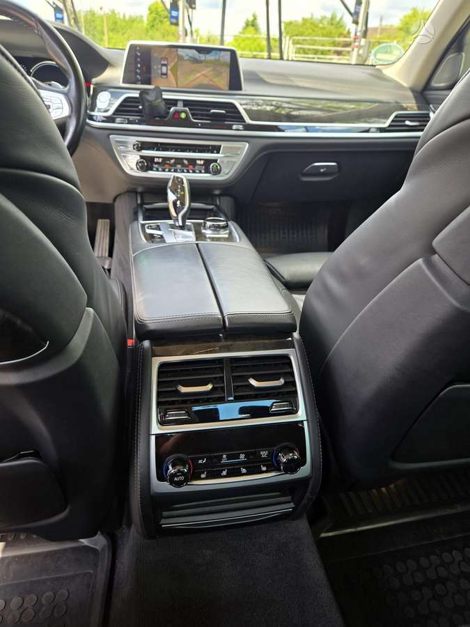 BMW 730, 3.0 l., Седан