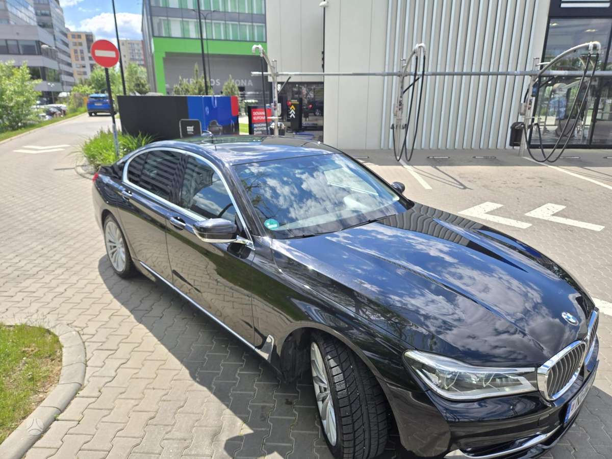 BMW 730, 3.0 l., Седан