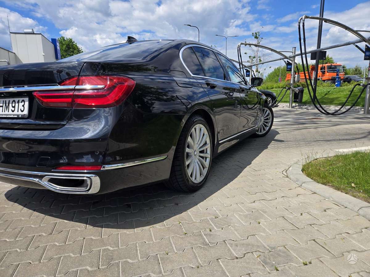 BMW 730, 3.0 l., Седан