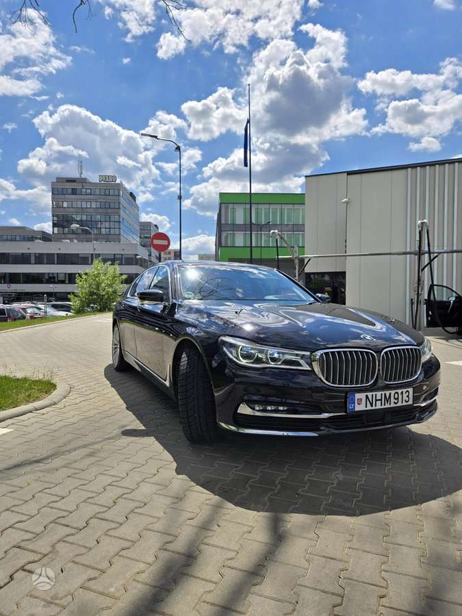 BMW 730, 3.0 l., Седан